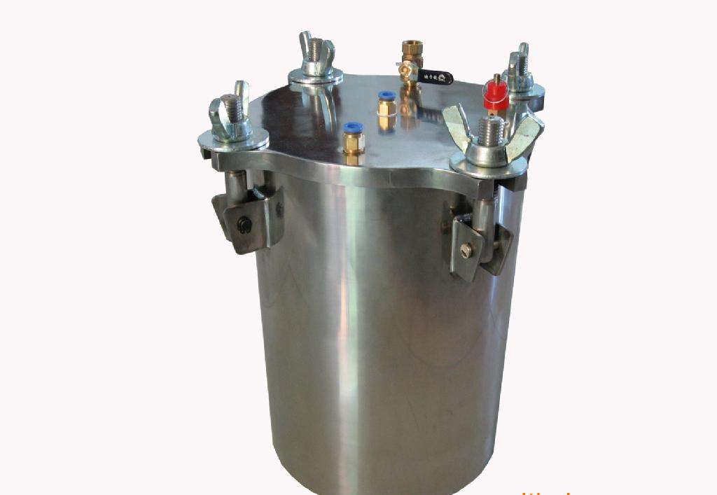 点钻机的压力桶有什么特别？气动型压力桶跟真空压力桶用于哪里？